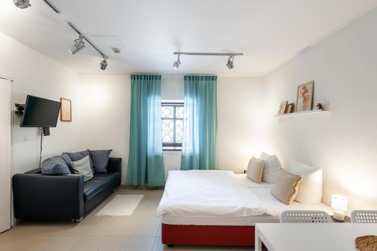Apartman Muzeum Obchodu Karlstejn Luaran gambar