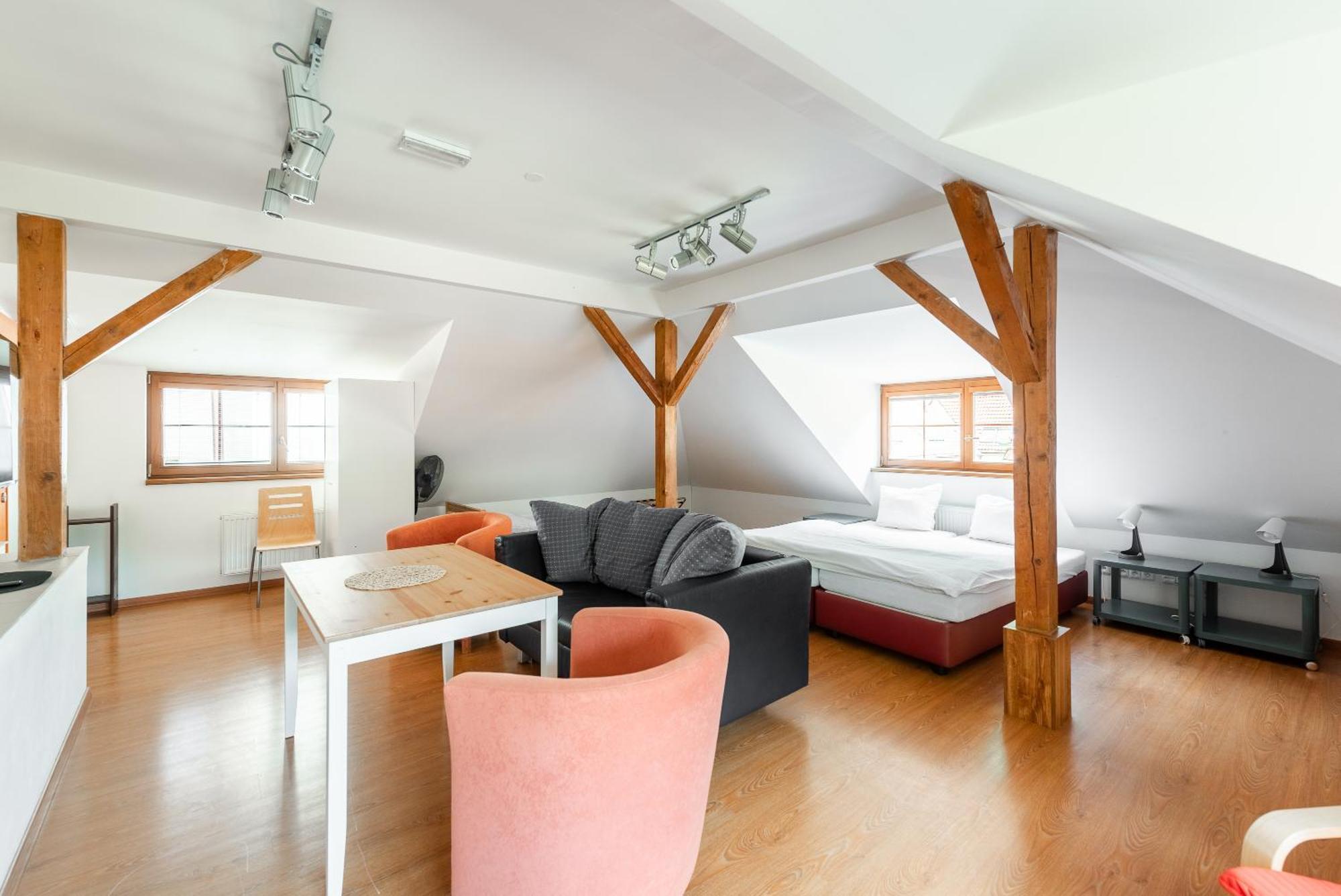 Apartman Muzeum Obchodu Karlstejn Luaran gambar