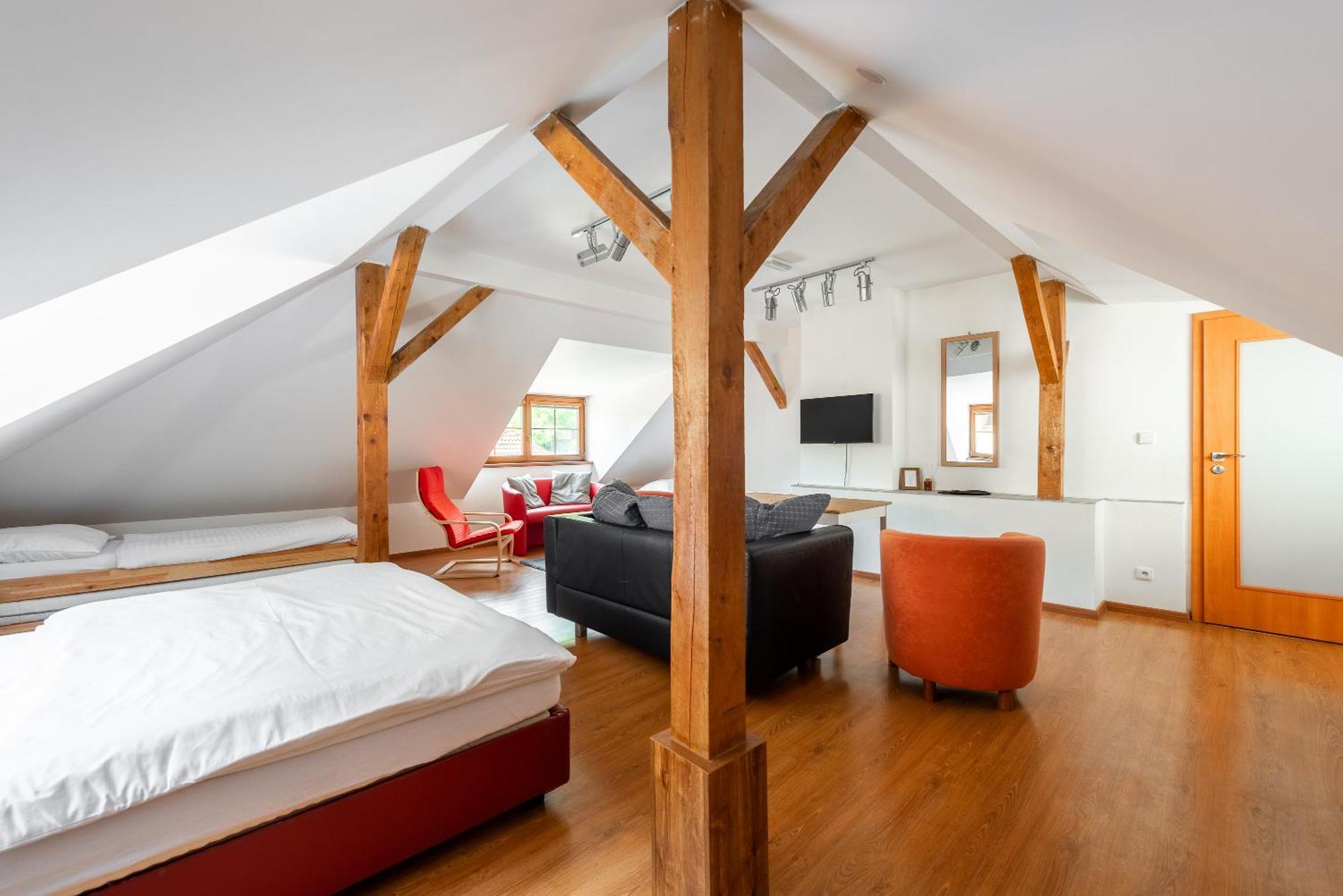 Apartman Muzeum Obchodu Karlstejn Luaran gambar