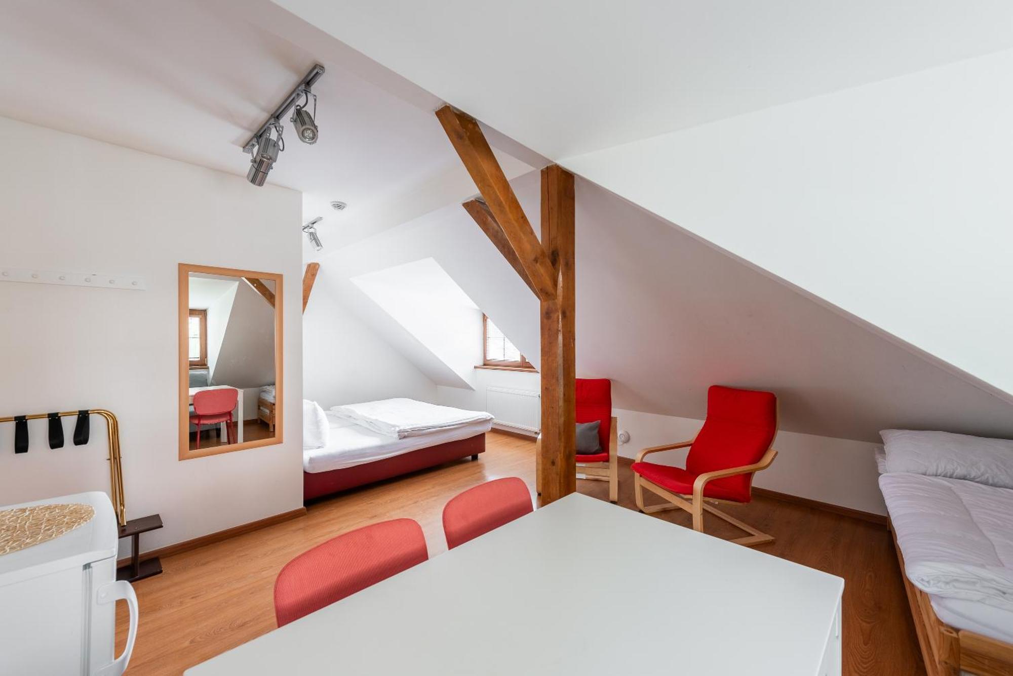 Apartman Muzeum Obchodu Karlstejn Luaran gambar